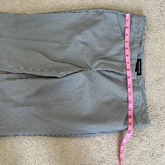 🎈Express Design Studio size 4 🆕 whit out tag 🏷️ - Picture 9 of 14